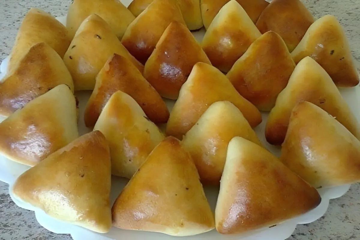Essa é a melhor receita de esfiha do país a massa é fofinha e o recheio molhadinho