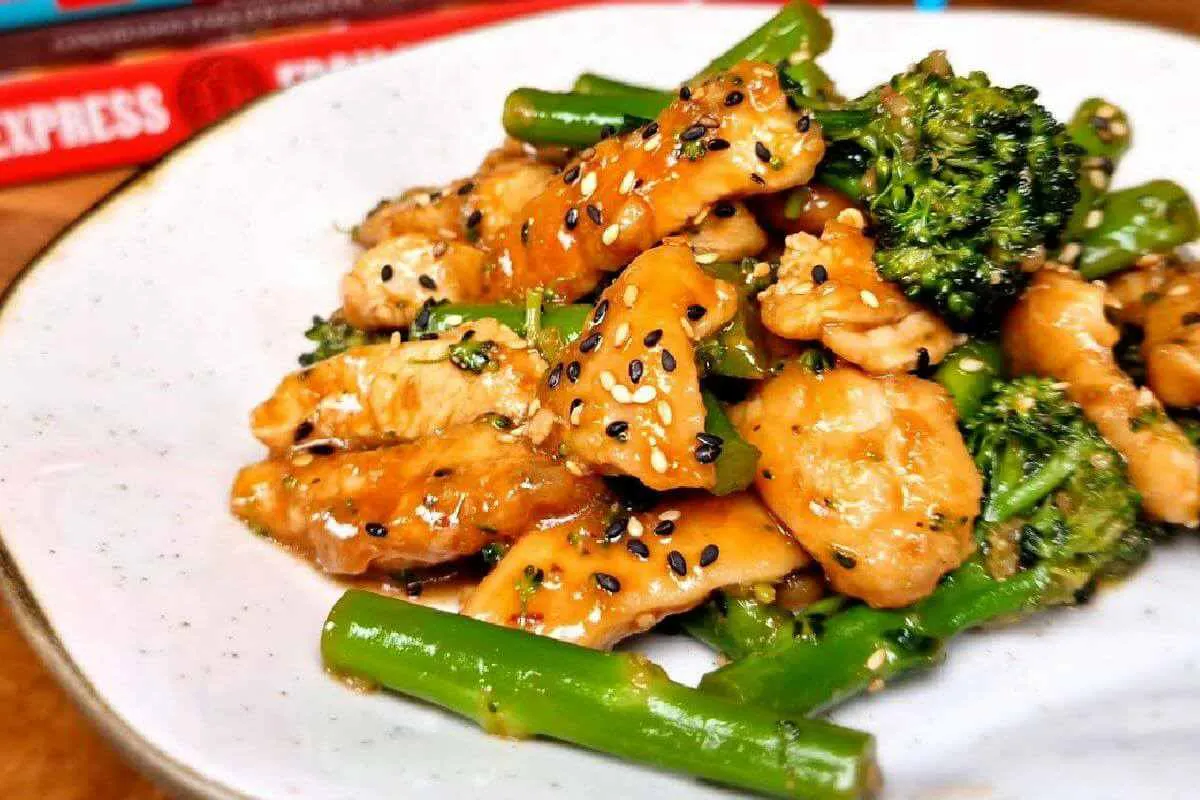 Essa receita de brócolis com frango é perfeita para a sua refeição e toda a família vai adorar