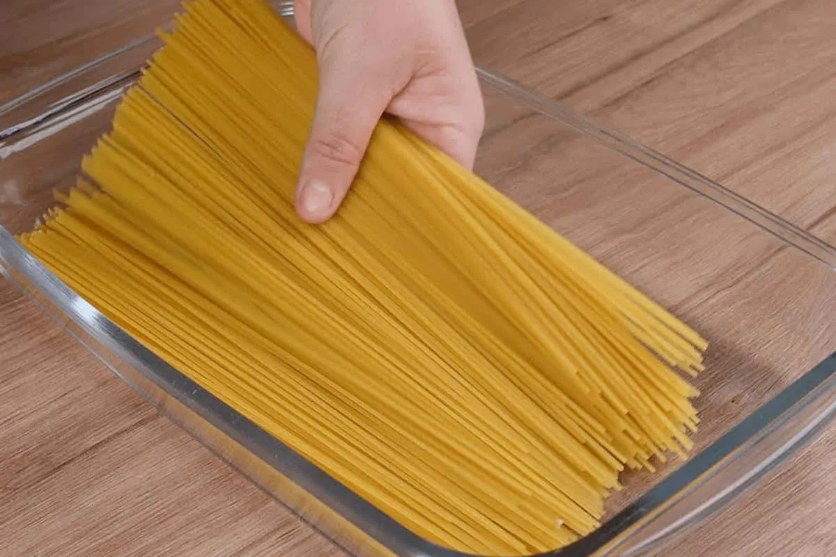 Esse jeito de preparar espaguete vai conquistar você e sua família na hora do almoço