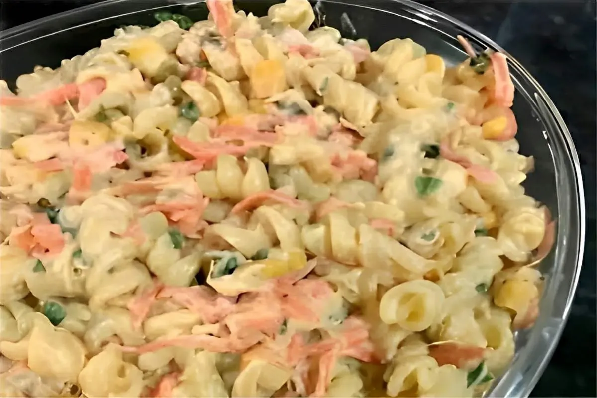 Faça essa salada de macarrão vai ficar perfeita com qualquer prato do seu almoço de natal