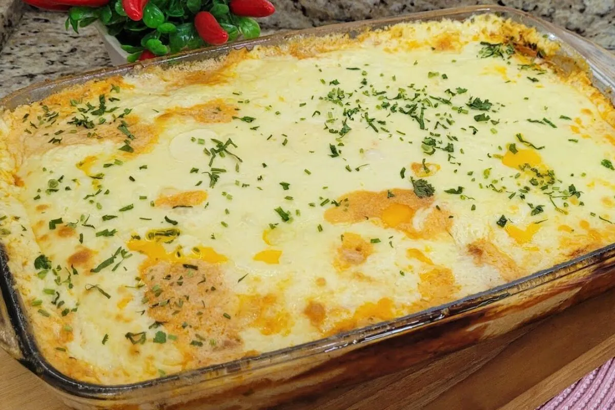 Filé de frango enrolado recheado e cremoso que vai surpreender na hora do seu almoço
