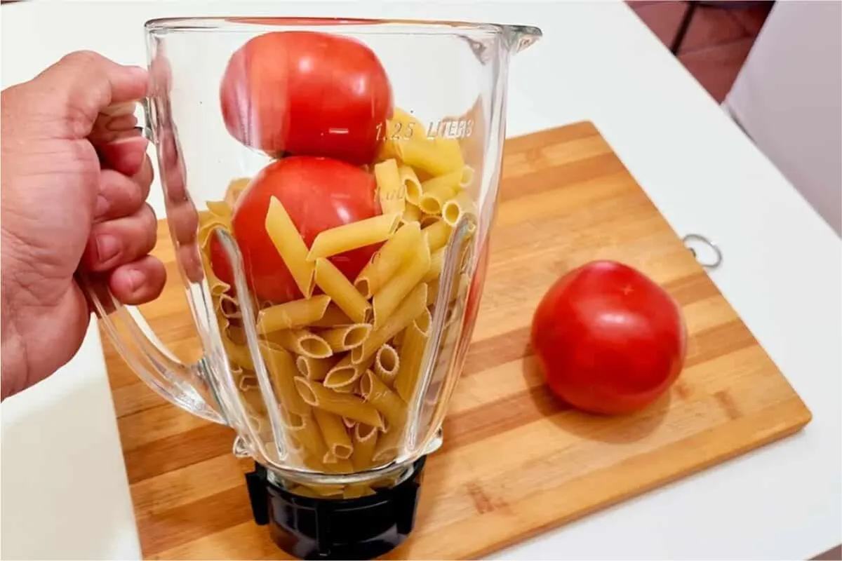 Fiz uma receita de macarrão que virou a melhor de todas e a preferida em casa