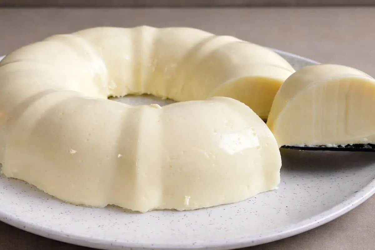 Flan fácil de liquidificador: uma sobremesa rápida, cremosa e geladinha, que todos amam
