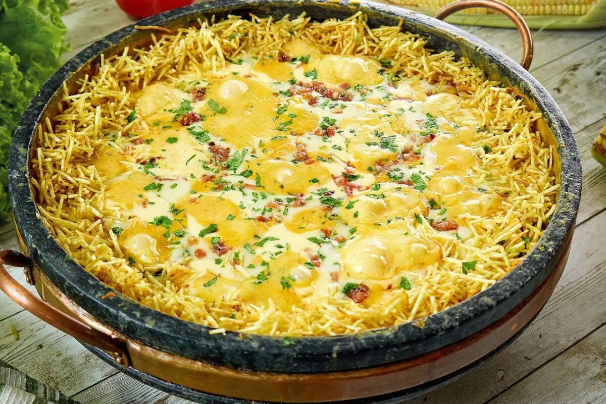 Frango ao creme de milho: com bacon, fica cremoso, suculento e diferente de tudo que você já provou