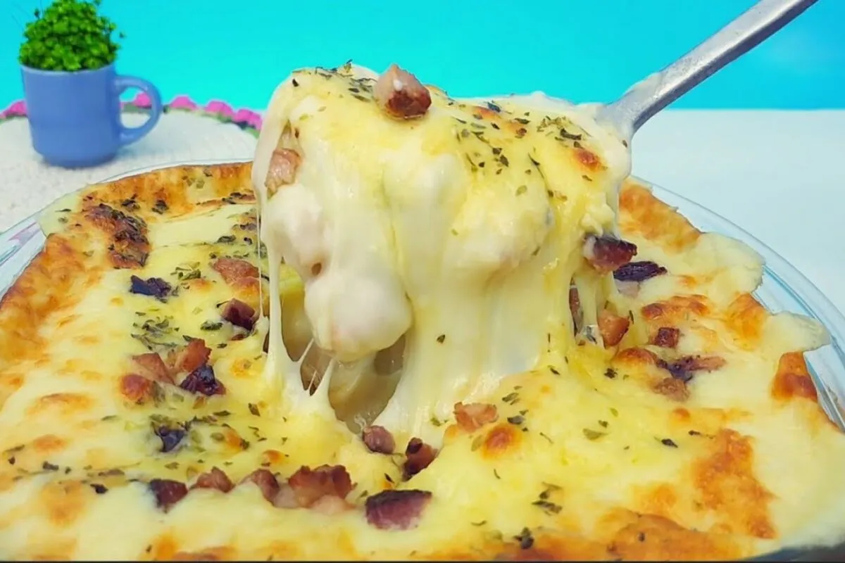 Frango com creme de batata e bacon: a melhor receita para surpreender na ceia de réveillon