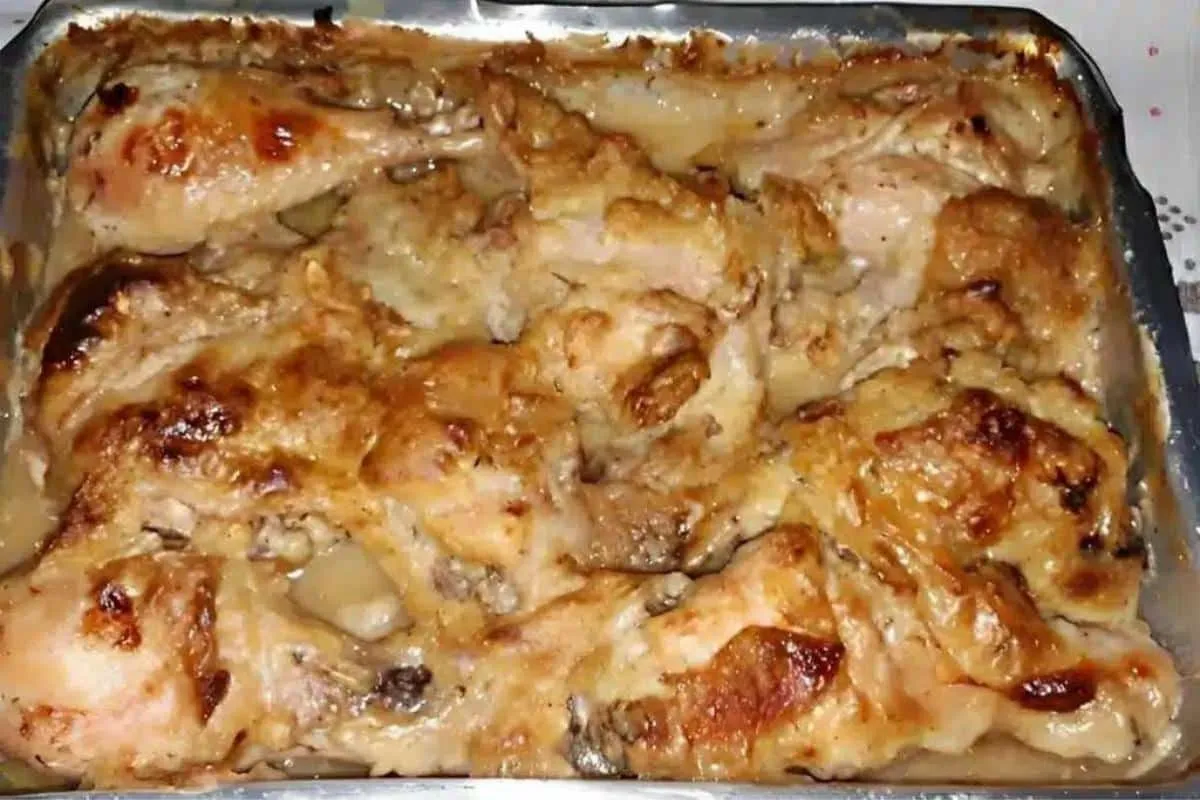 Frango com creme de cebola assado no forno que não seca e fica perfeito