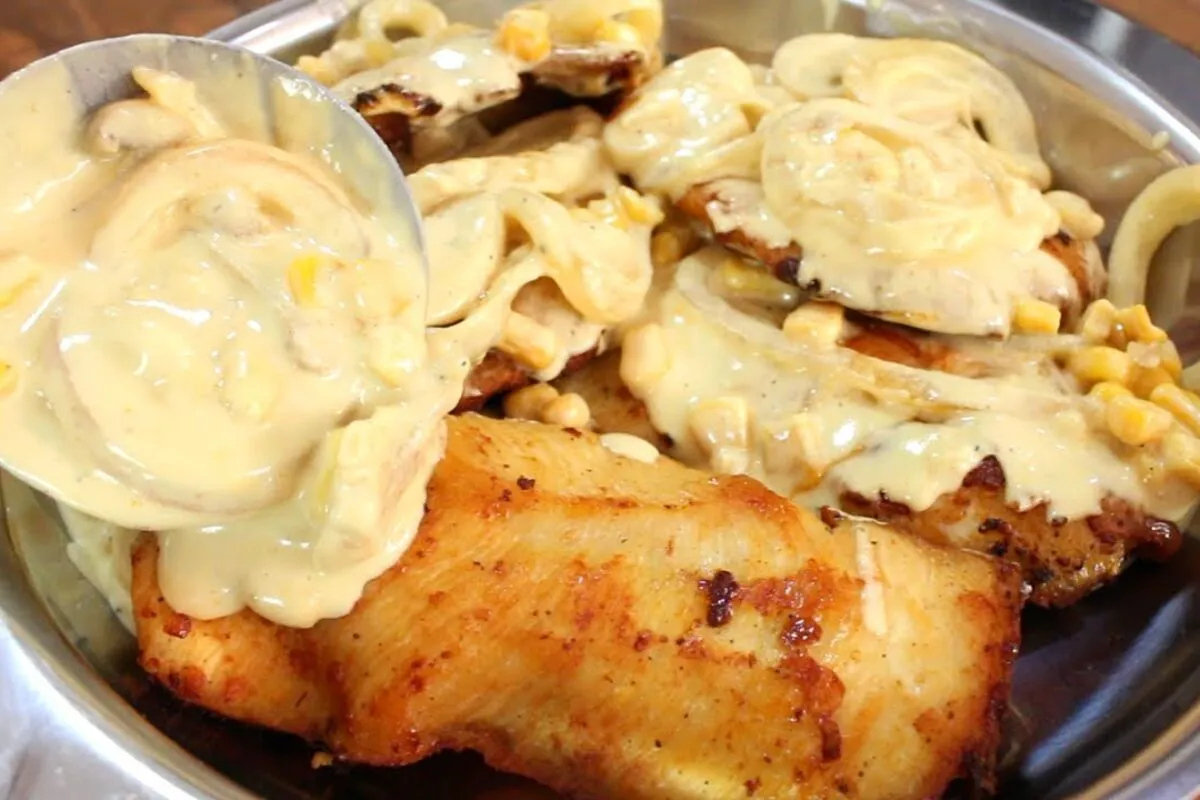 Frango com molho especial super cremoso e sabor que conquista na primeira garfada