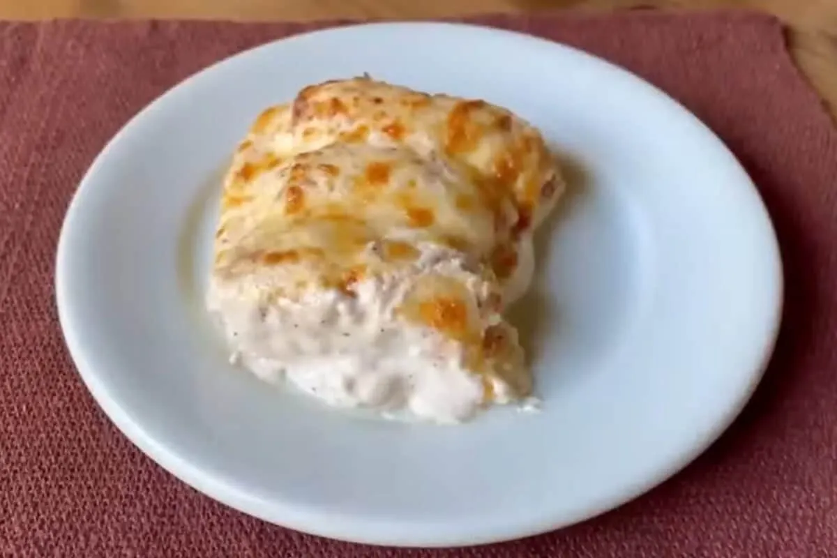 Frango cremoso low carb prático e delicioso para seu almoço da dieta