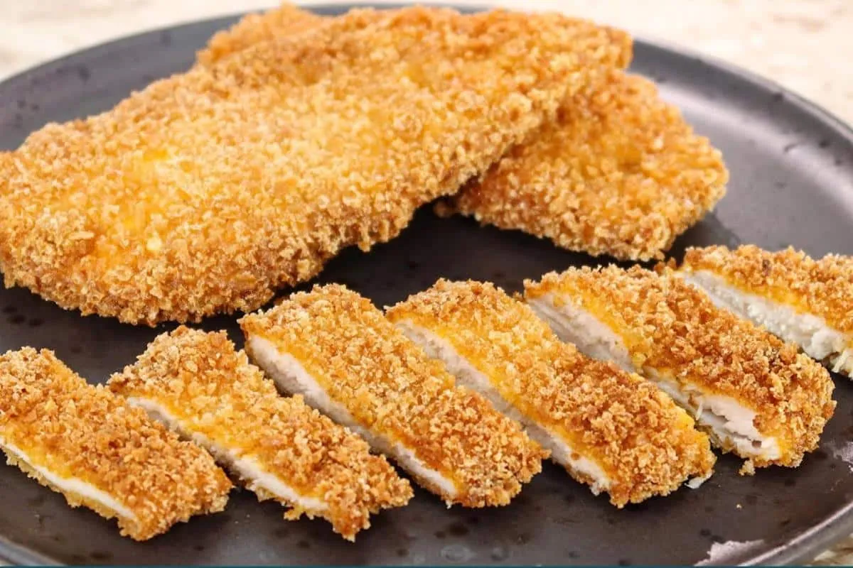 Frango empanado crocante: fica sequinho por fora e não encharca de óleo por dentro