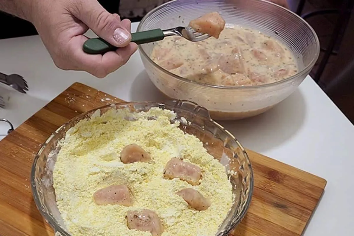 Frango frito crocante, veja o segredo para ficar com aquela casquinha perfeita e sequinha que todos amam