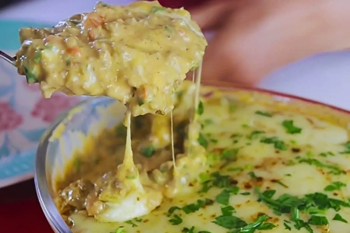 Fricassê de carne moída cremosão: o almoço perfeito, rápido e fácil para o seu natal