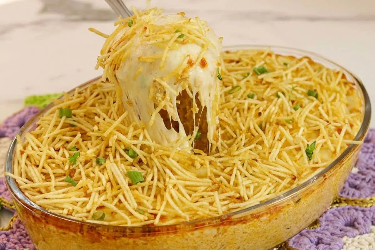 Fricassê de frango cremoso super fácil: sempre que eu faço me pedem esta receita para o almoço de natal