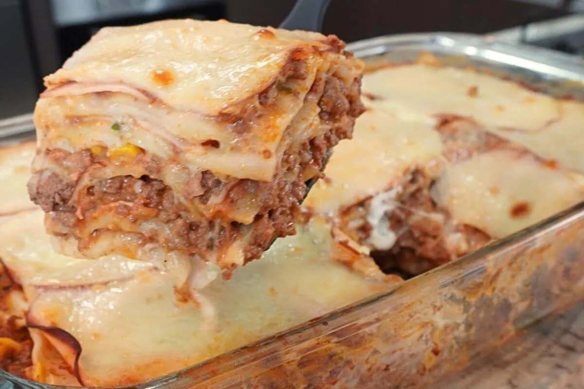 Lasanha à bolonhesa uma ótima sugestão para reunir a família na hora do almoço