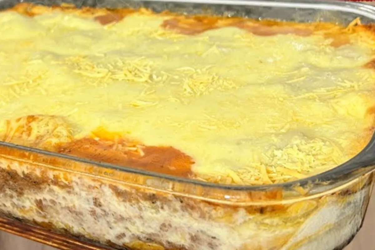 Lasanha com carne moída, uma receita clássica e suculenta para arrasar num almoço com a família
