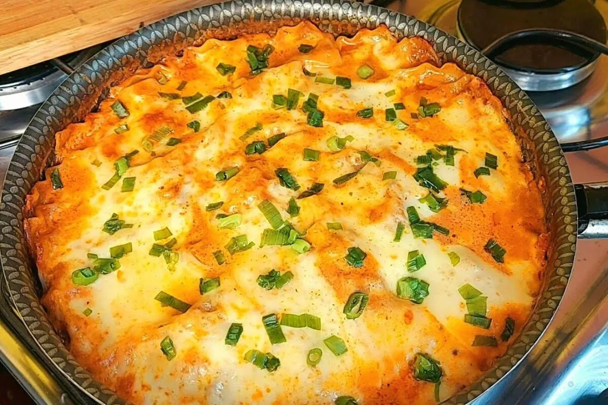 Lasanha de frigideira: a solução de almoço de uma panela só para quem quer sabor sem fazer bagunça