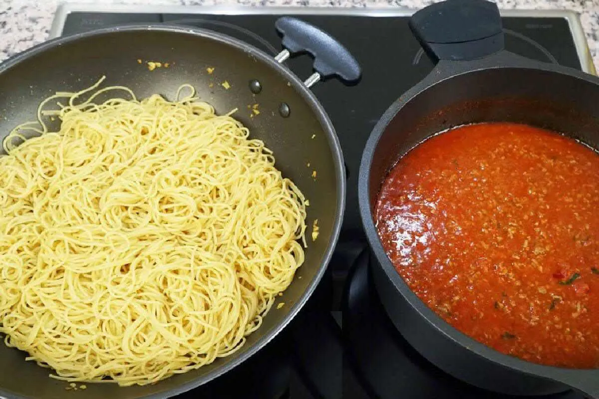 Macarrão com carne moída super saboroso com molho especial que fica pronto rapidinho