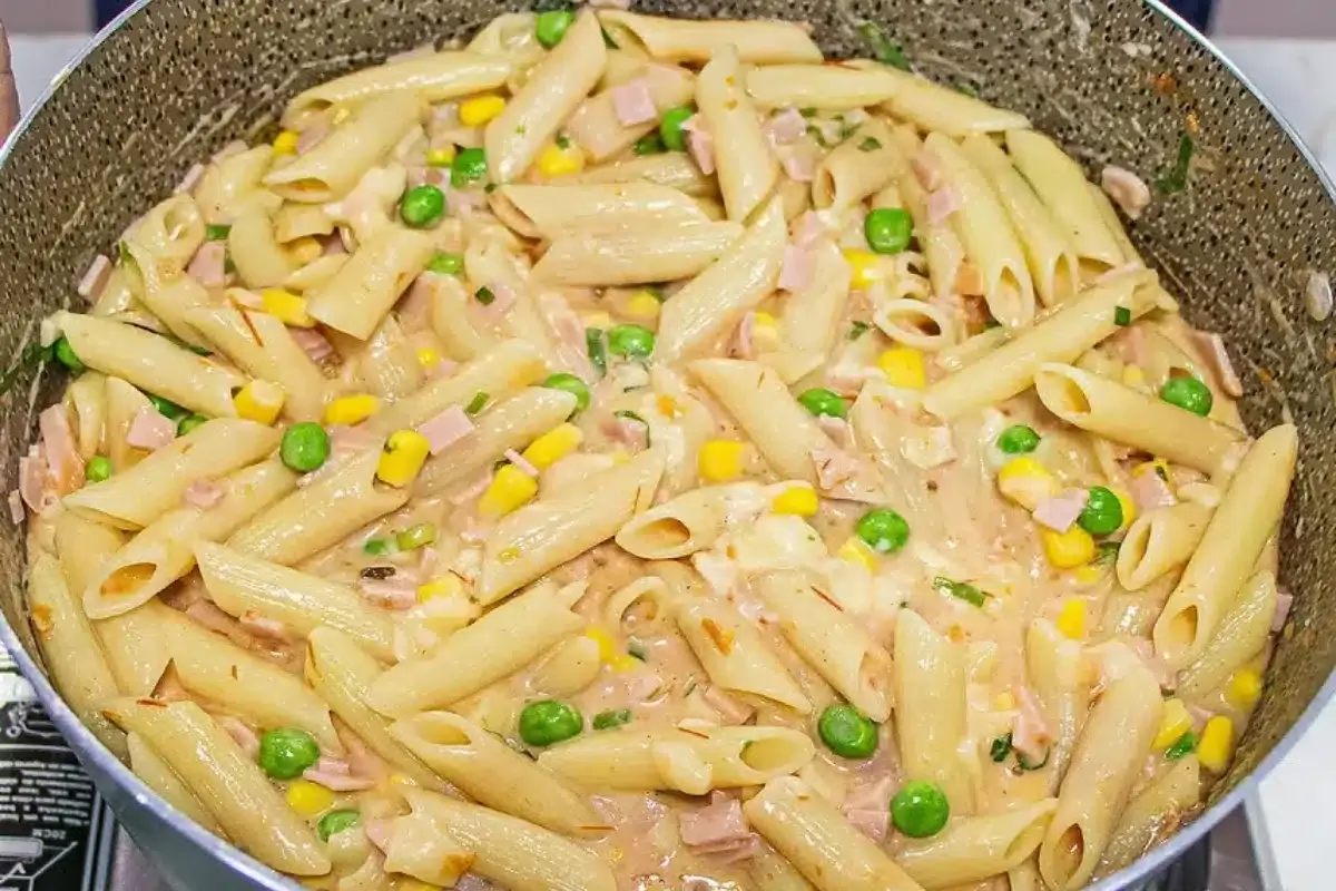 Macarrão cremoso de uma panela só: para completar sua mesa do almoço de dia das mães