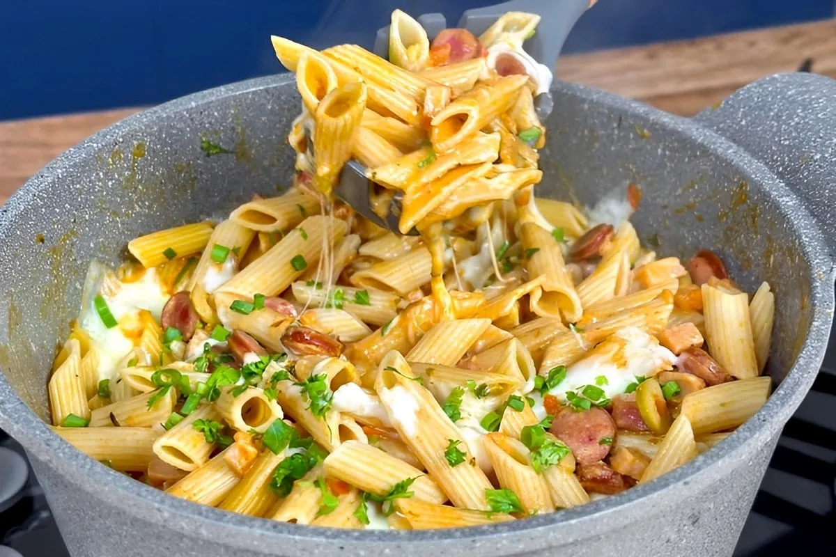 Macarrão para o almoço super saboroso feito em apenas 30 minutos
