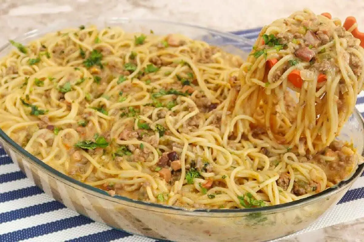 Macarronada de domingo tradicional muito saborosa e fácil de preparar