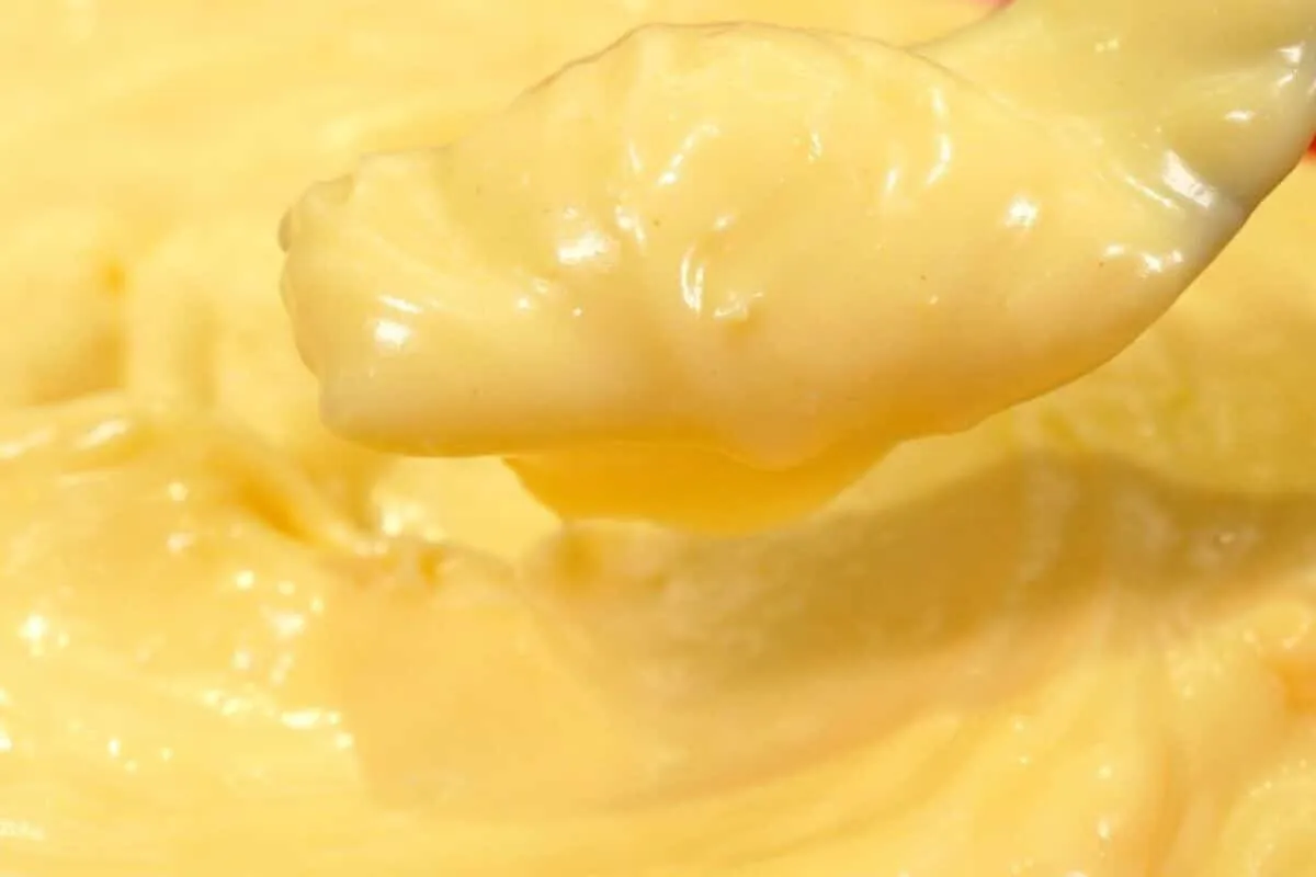 Maionese caseira feita na mão sem liquidificador, ideal para acompanhar seus lanches e petiscos