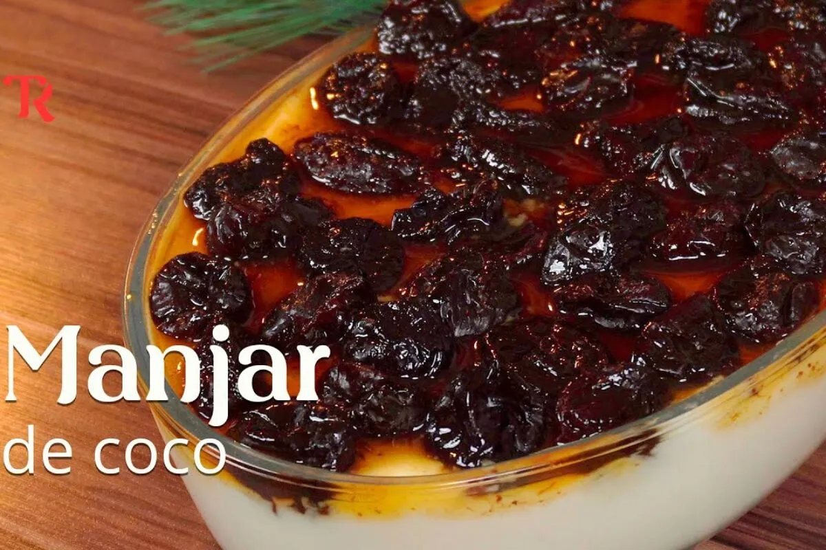 Manjar de coco com ameixa: uma sobremesa clássica e cremosa que não pode faltar na sua mesa