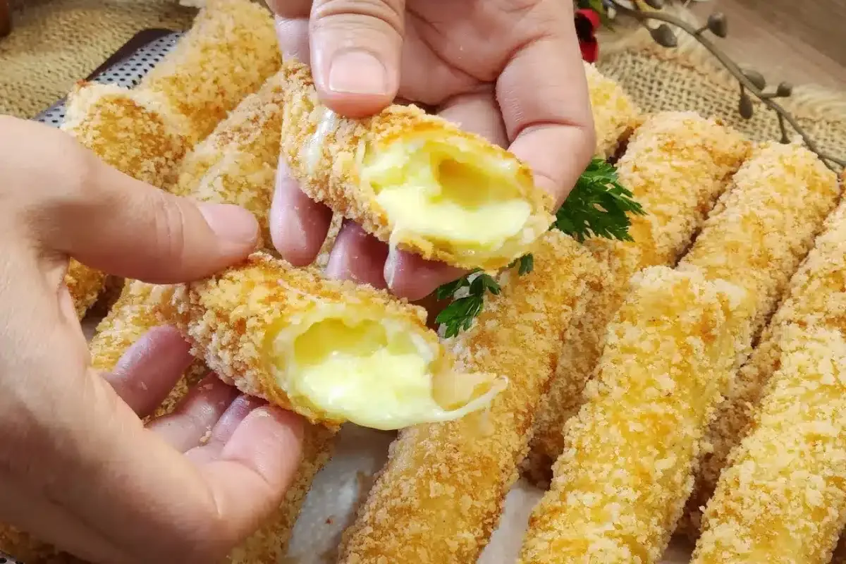 Massa de cigarrete de 2 ingredientes que fica perfeita para a hora do lanche
