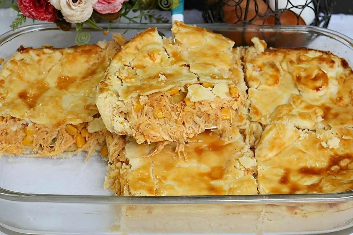 Massa de empadão que derrete na boca feita com apenas 2 ingredientes
