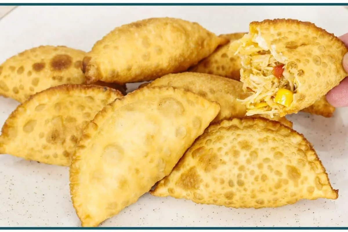 Massa de pastel com 2 ingredientes receita econômica e rápida de fazer