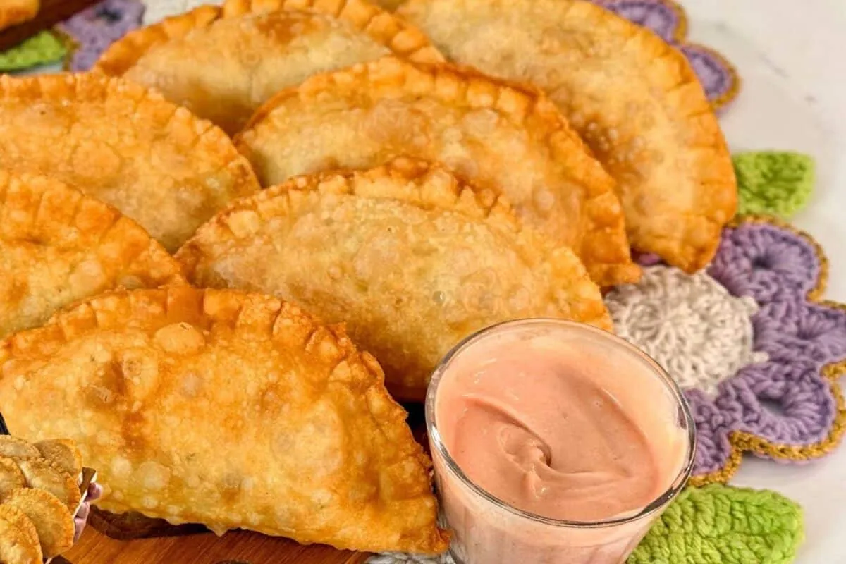 Massa de pastel frito sequinha: o segredo da massa mais crocante de todas