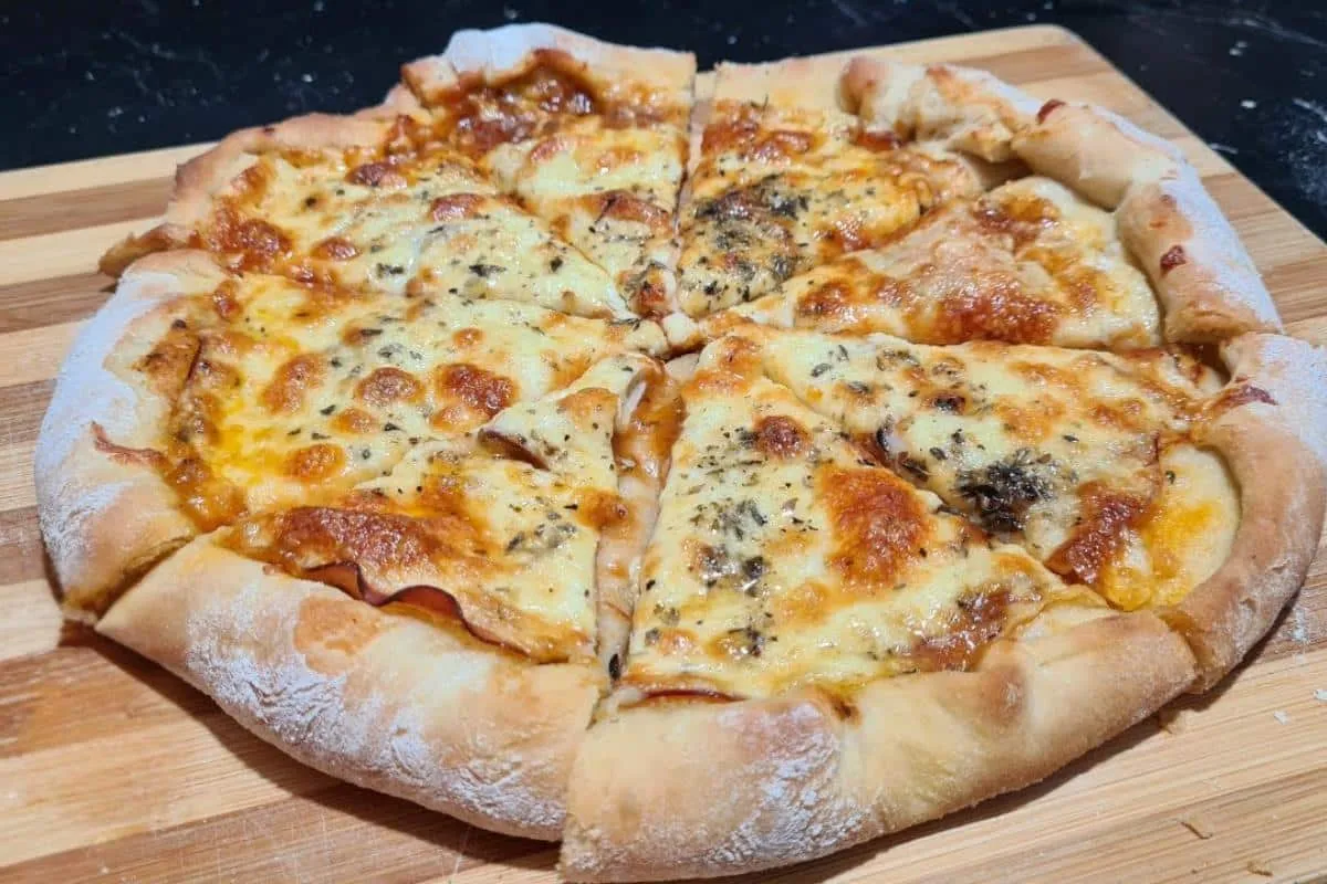 Massa de pizza profissional macia que dá certo com qualquer recheio que você preferir