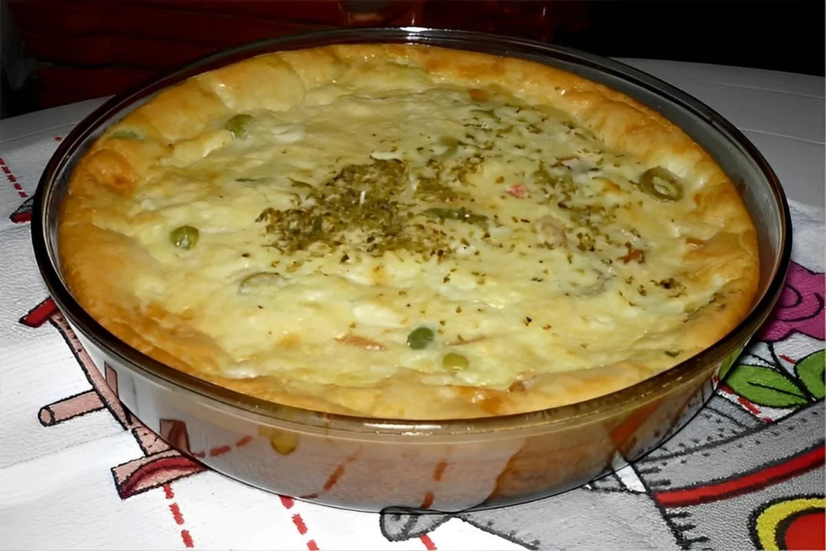 Massa de torta de liquidificador versátil para usar com qualquer recheio ela desmancha na boca