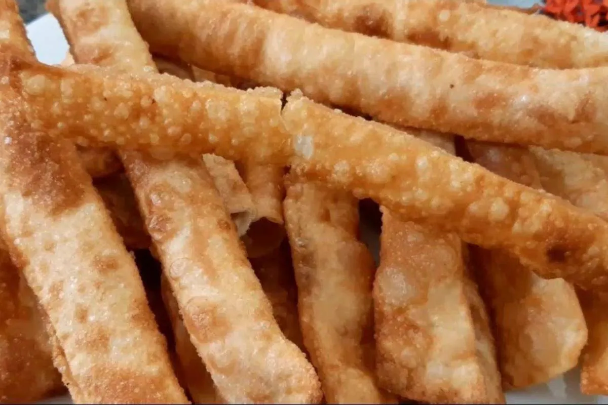 Massinha frita de 2 ingredientes para você preparar bem rapidinho para o lanche da tarde