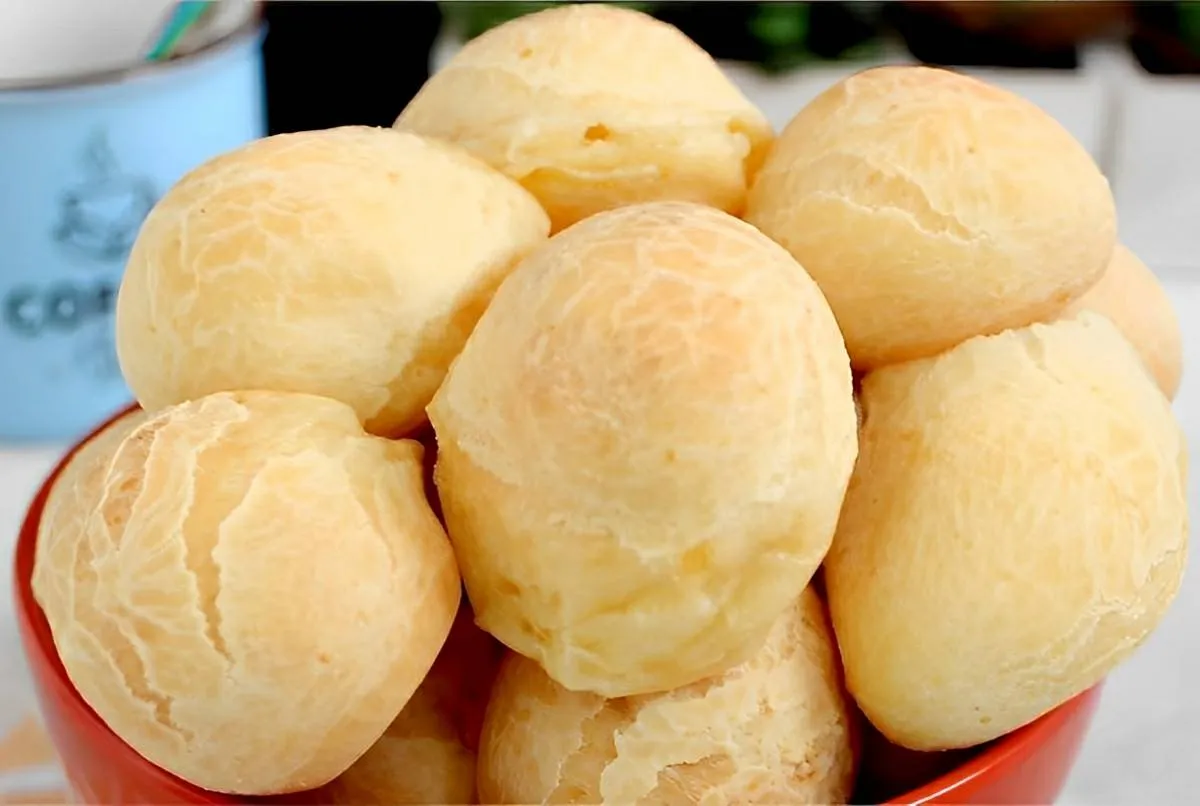Misture esses 3 ingredientes e prepare um legítimo pão de queijo mineiro
