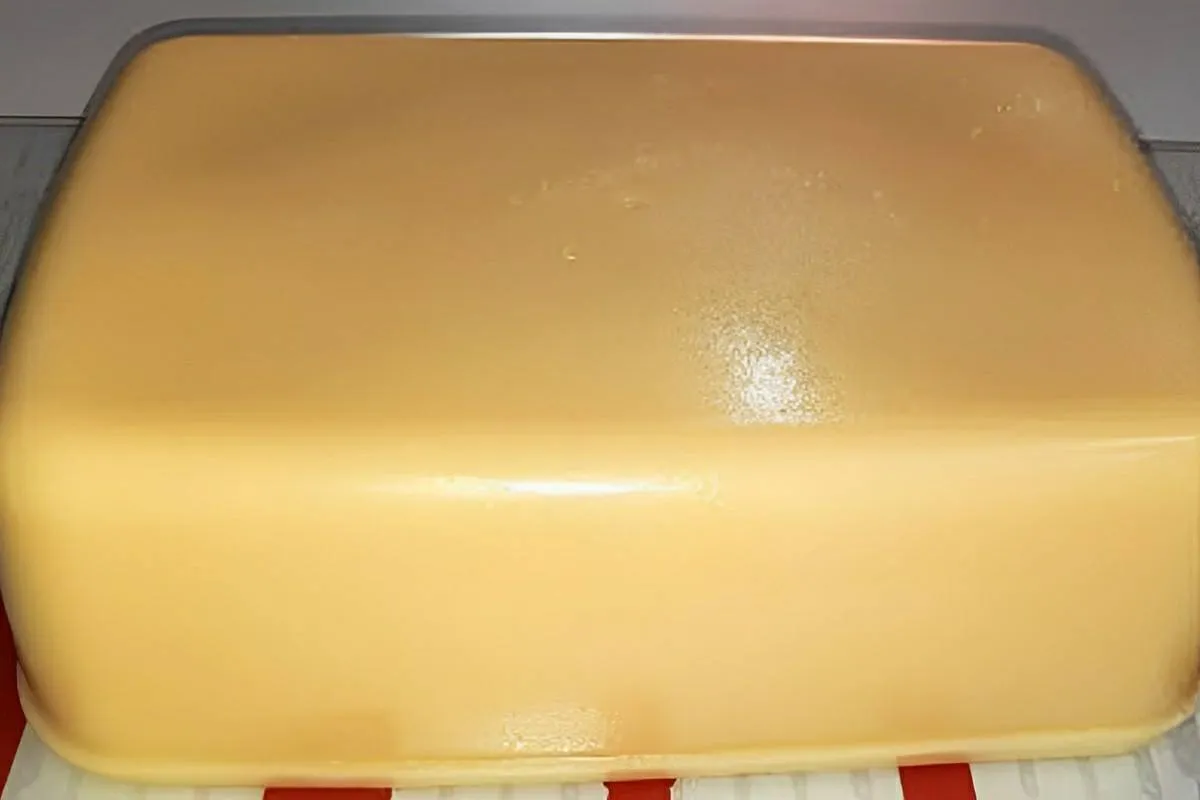Misturei leite e mais 3 ingredientes e fiz 1 kg de queijo caseiro para toda a família