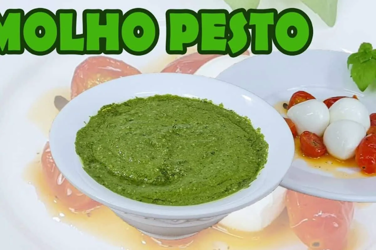 Molho pesto com manjericão, um molho clássico feito com facilidade para deixar suas massas divinas