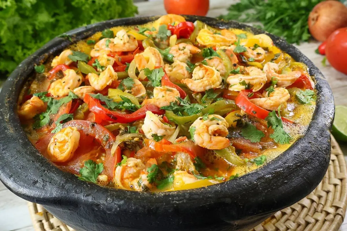 Moqueca de peixe simples e saborosa: ótima receita para o almoço de domingo