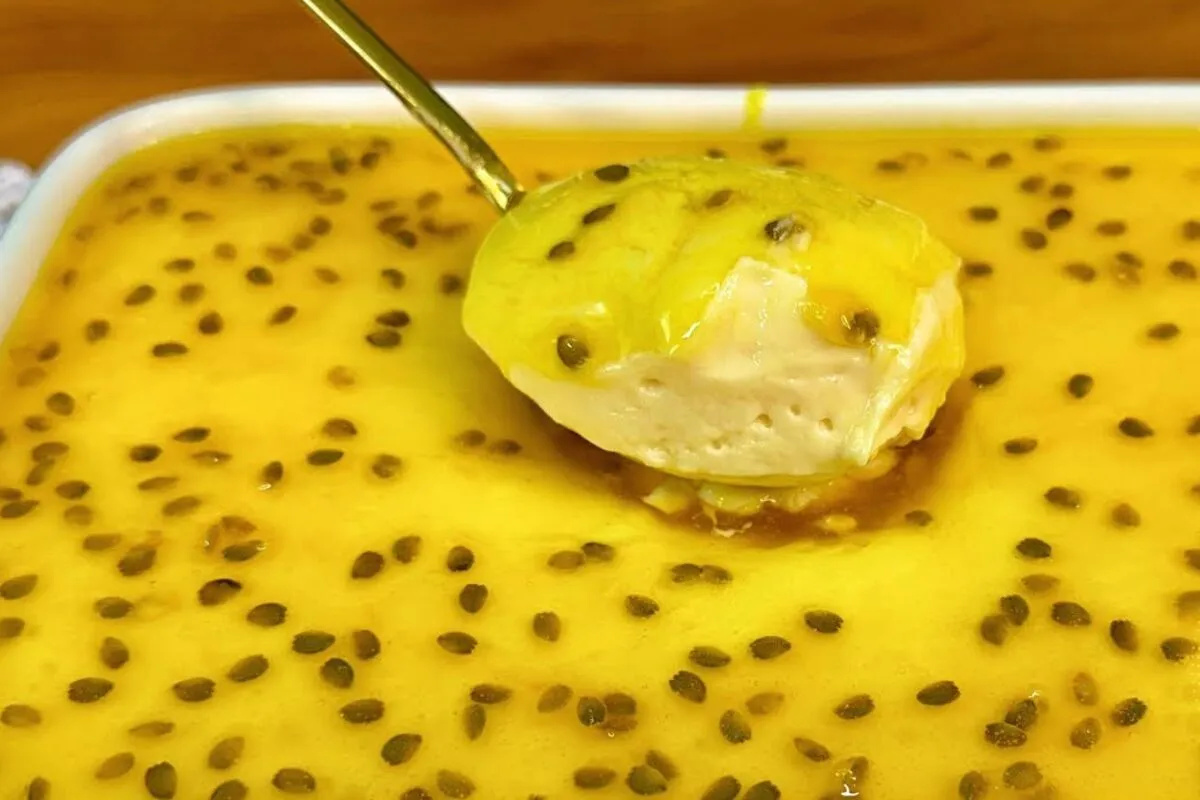 Mousse de maracujá: uma sobremesa perfeita que não leva gelatina e fica super cremosa