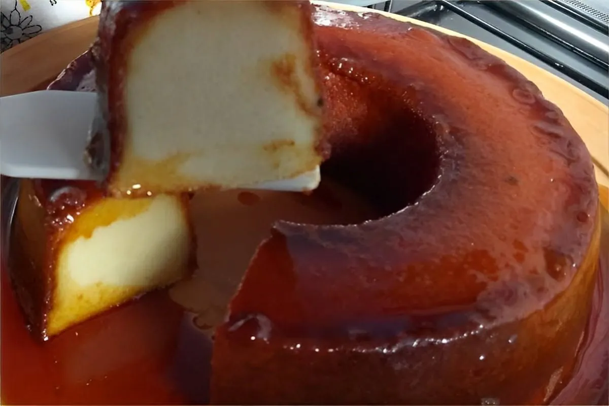 Não jogue pão velho fora faça pudim de pão de liquidificador a minha sobremesa favorita