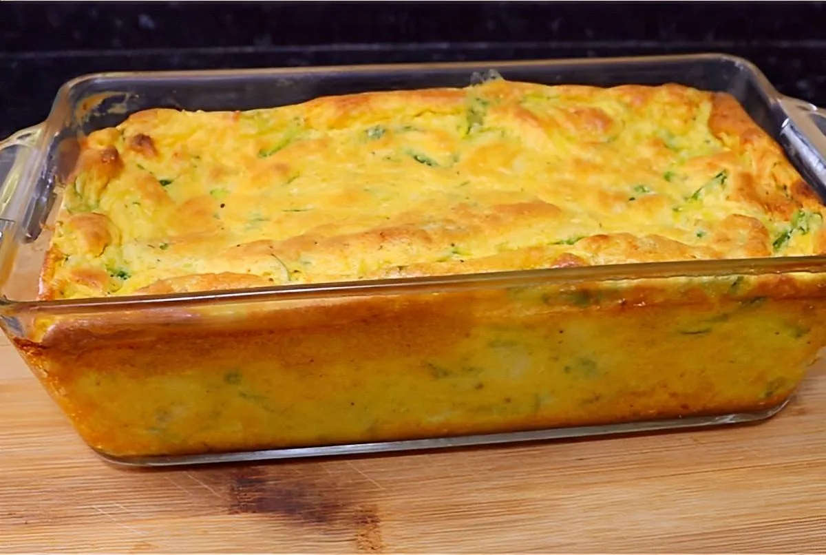 Omelete de forno com abobrinha ou suflê de abobrinha saudável prático e delicioso