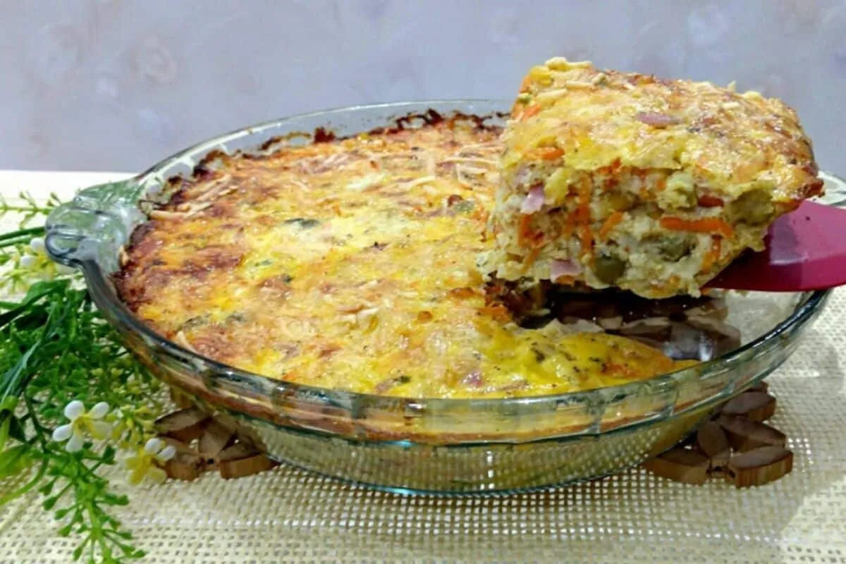 Omelete de forno leve e nutritivo que fica pronto rapidinho para qualquer refeição do seu dia