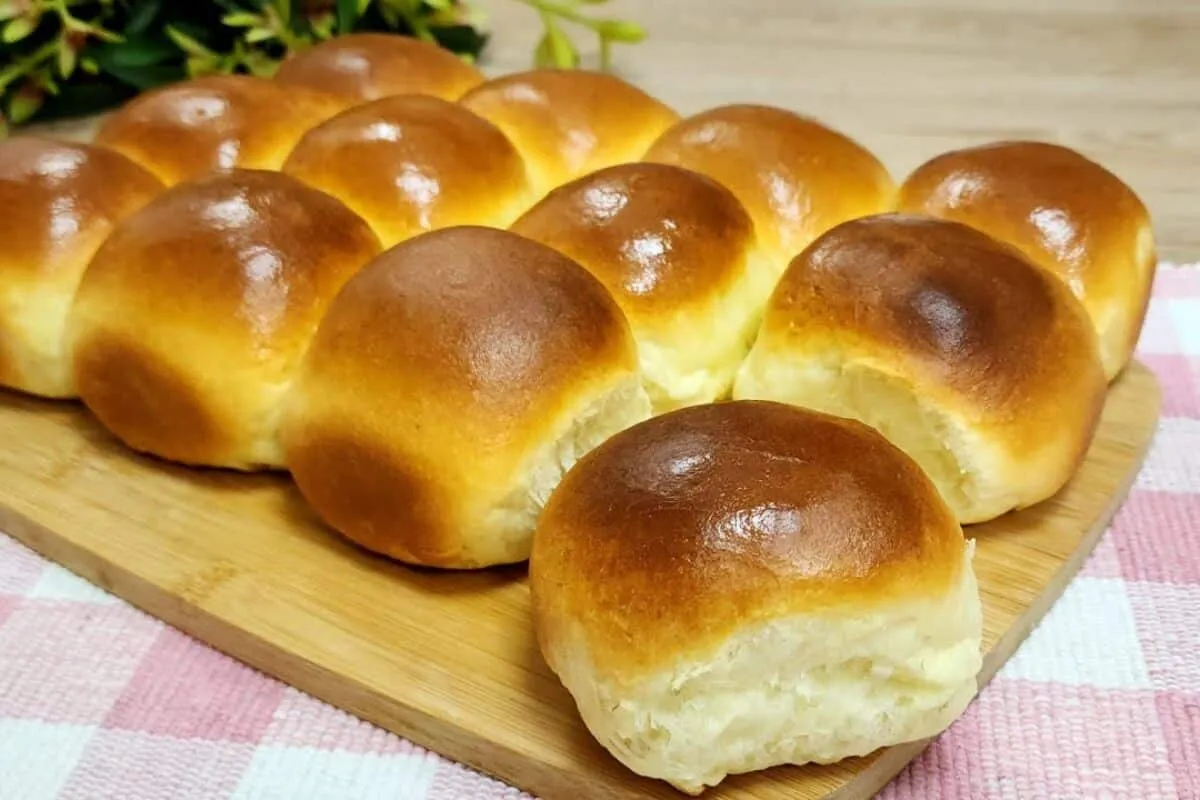 Pão 2 leites: tão fofinho e macio que parece um pedaço de algodão