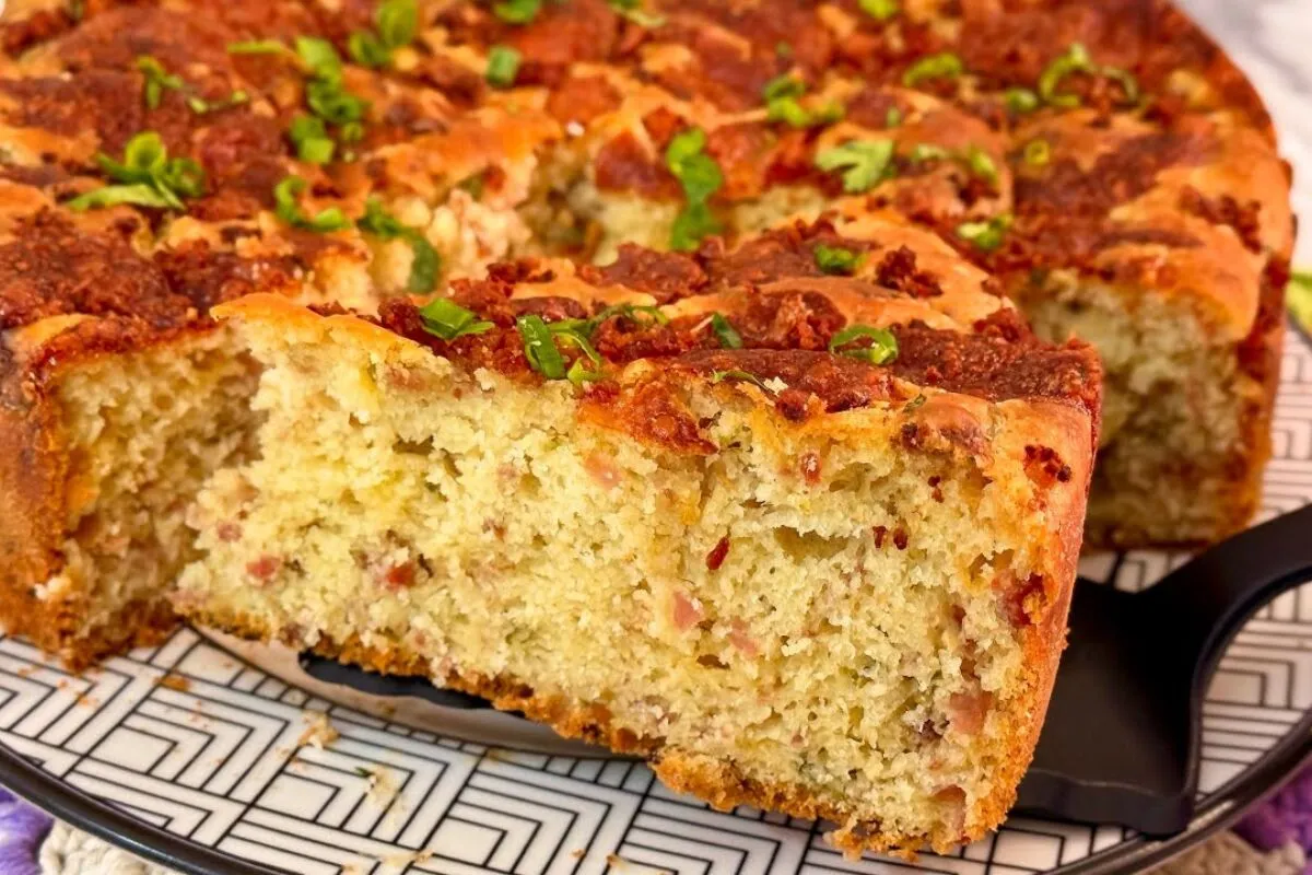Pão caseiro de colher: não precisa sovar e fica incrivelmente fofinho – perfeito pra comer quentinho com manteiga