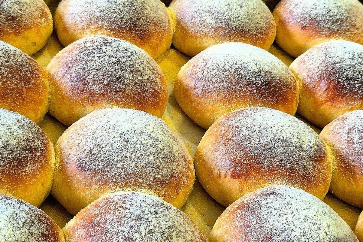 Pão caseiro de milho: faça assim e eles ficarão fofinhos e saborosos para seu café da tarde