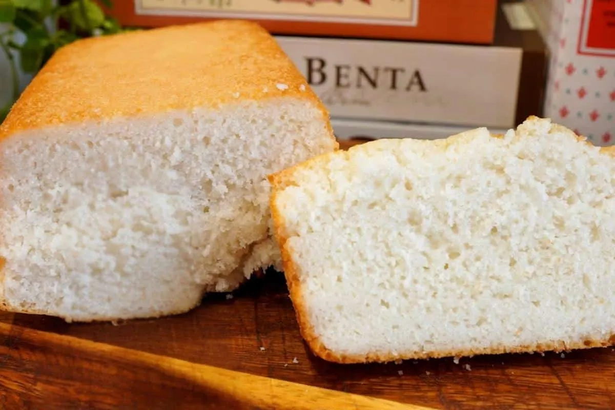 Pão caseiro sem farinha: não vai ovo nem leite e fica uma delícia