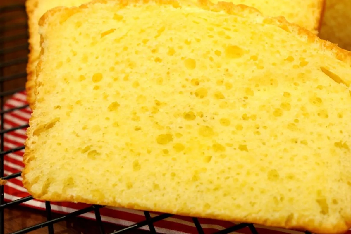 Pão caseiro sem farinha que fica uma delícia e super macio para o café da manhã
