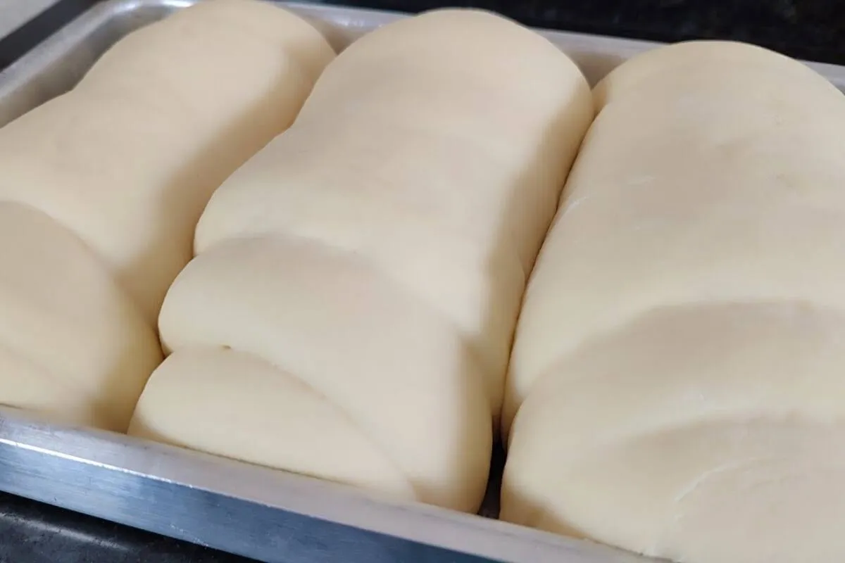 Pão colonial caseiro: cresce bastante até se você preparar no inverno