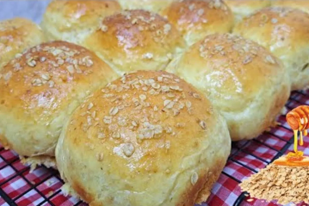 Pão com aveia e mel super fofinho: a receita fácil e nutritiva para começar o dia