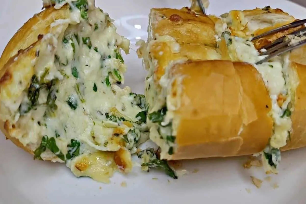 Pão de alho na air fryer: conheça esse jeito de temperar que fica delicioso