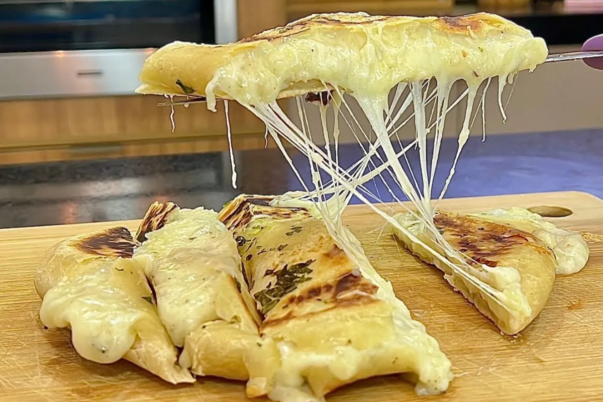 Pão de batata de frigideira fofinho: a solução rápida e prática para o seu café da manhã