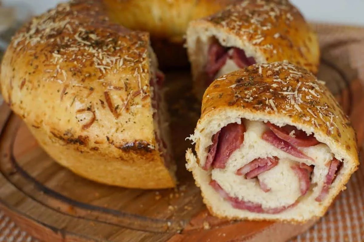 Pão de calabresa: promete deixar sua mesa de ceia de natal ainda mais completa